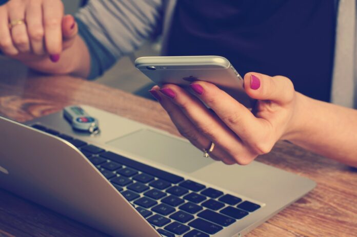 office-ge335292b0_1280 Financial Habits Millennials